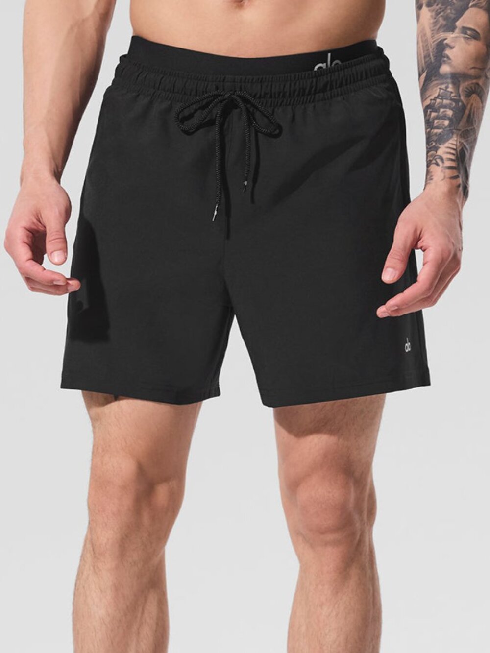 Alo Yoga Alo	5" Circuit Short Black Men's Medium NWT